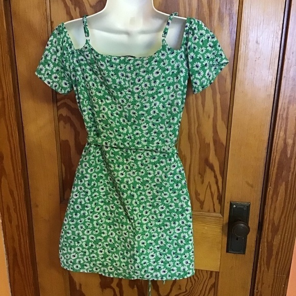Soeechless Bright daisies cold shoulder mini dress - Picture 11 of 12